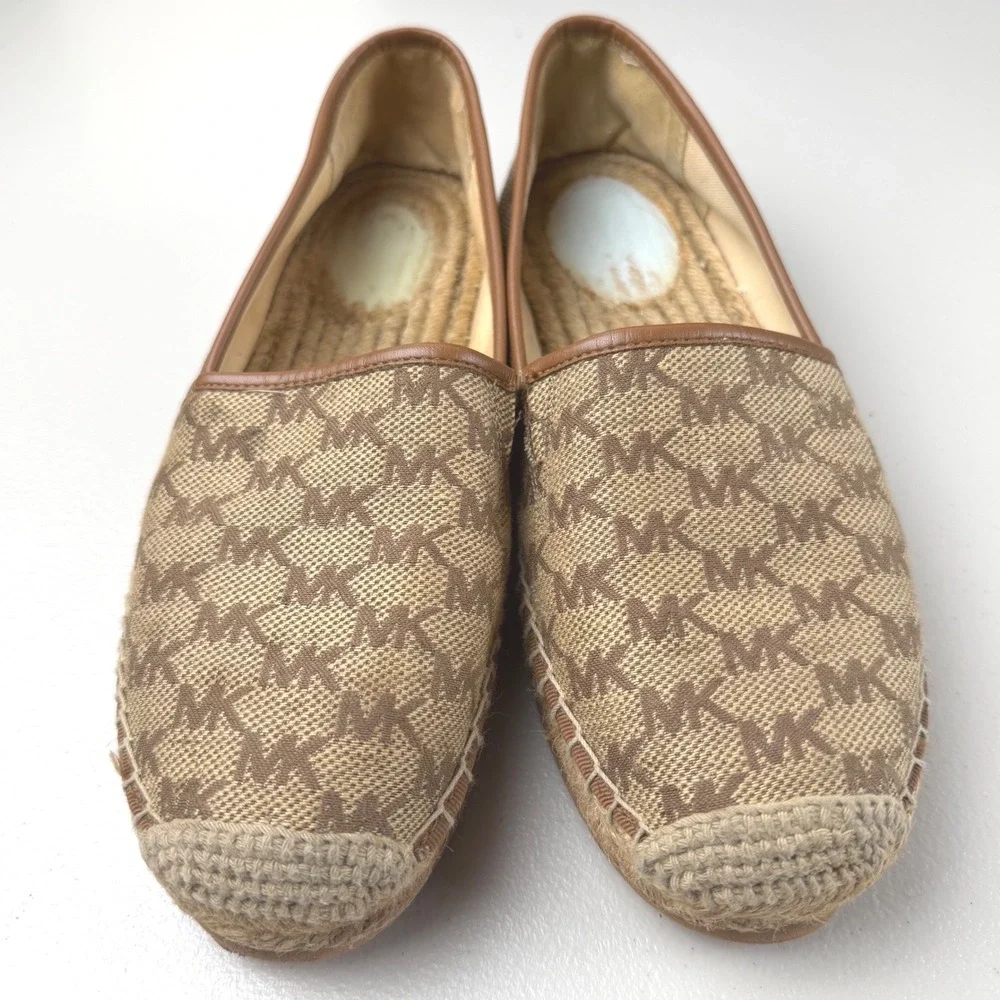 Michael Kors Kendrick Espadrille Flats Brown Signature Logo Canvas MV21L 8.5M
